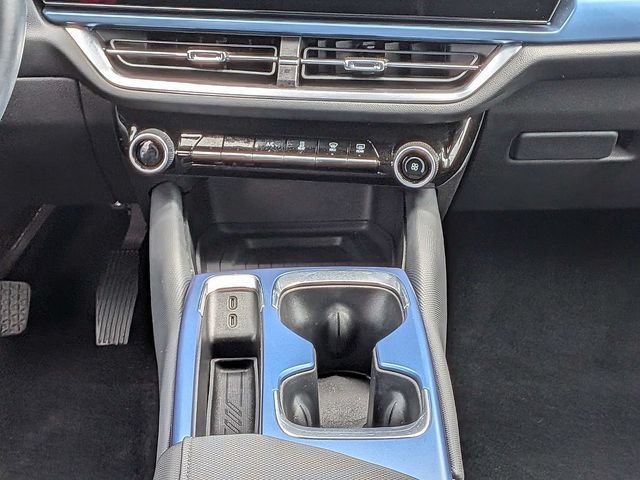 Used 2024 Chevrolet Equinox EV LT FWD image 21