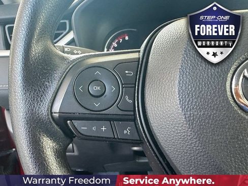 Used 2025 Toyota RAV4 XLE FWD image 21
