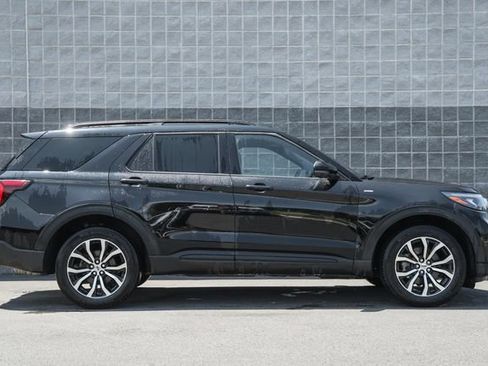 Used 2026 Ford Explorer ST-Line AWD/4WD image 4