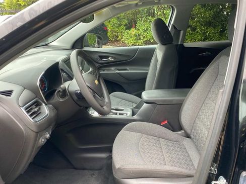 Used 2022 Chevrolet Equinox LT AWD/4WD image 11