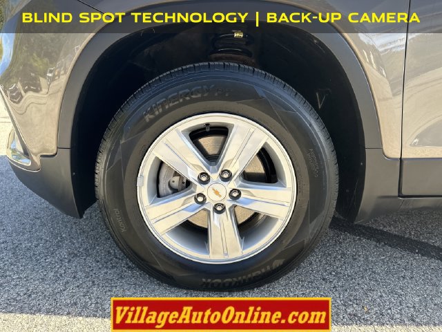 Used 2020 Chevrolet Trax LT w/ Driver Confidence Package AWD/4WD image 8