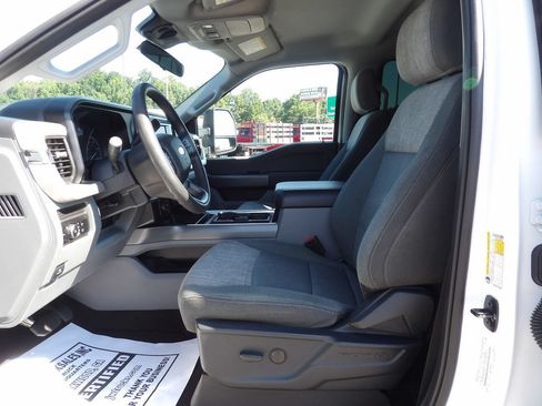 Used 2025 Ford F350 XLT w/ FX4 Off-Road Package AWD/4WD image 17