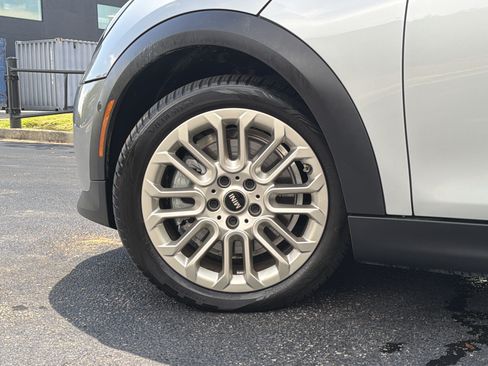 Used 2025 MINI Cooper S FWD image 17