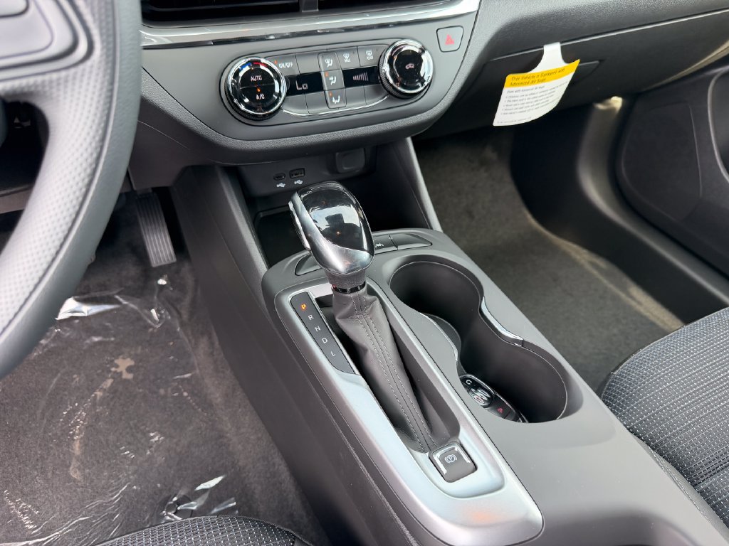 New 2026 Buick Envista Preferred w/ Advanced Safety Package FWD image 25