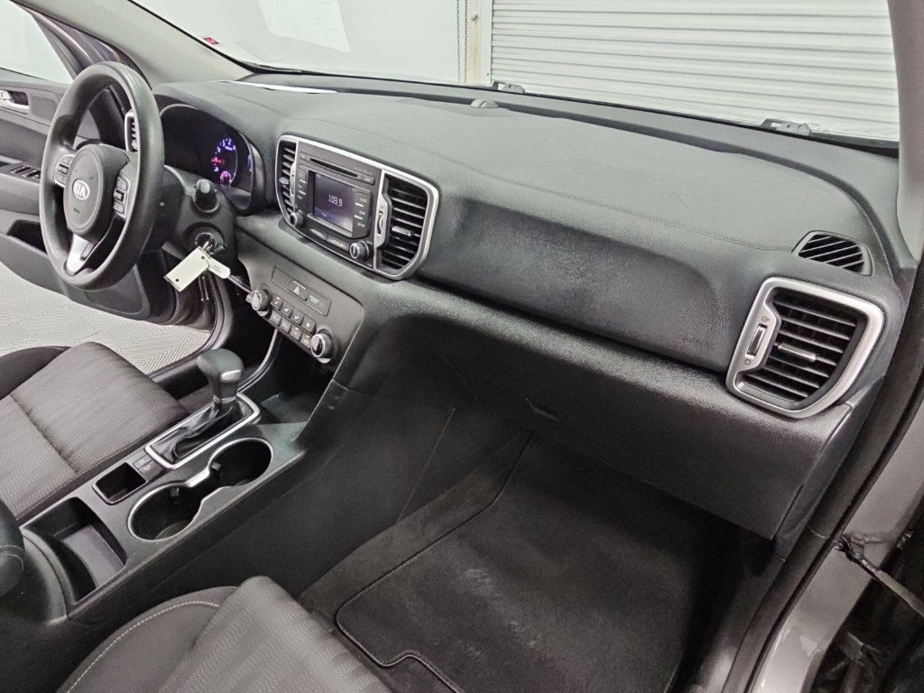 Used 2019 Kia Sportage LX FWD image 32