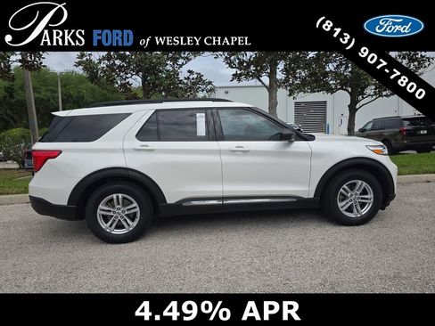 Certified 2021 Ford Explorer XLT w/ Equipment Group 202A RWD image 3