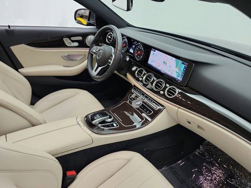Used 2019 Mercedes-Benz E 300 image 26
