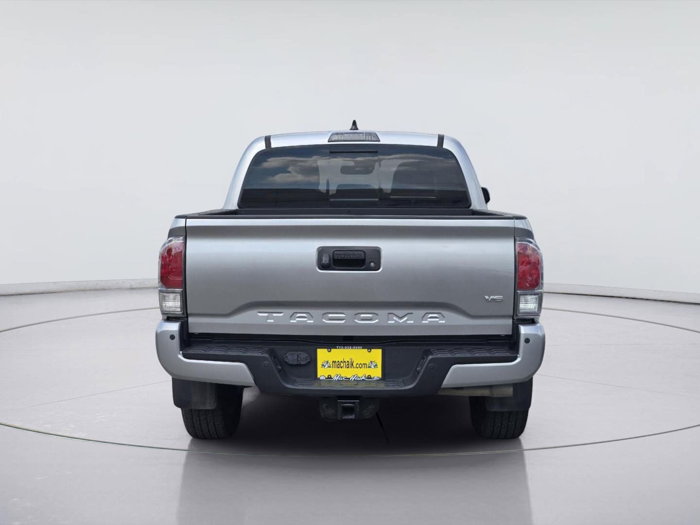 Used 2023 Toyota Tacoma TRD Sport w/ Technology Package RWD image 7