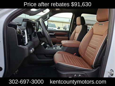 New 2026 GMC Sierra 2500 Denali Ultimate w/ LPO, Black Badging Package image 12