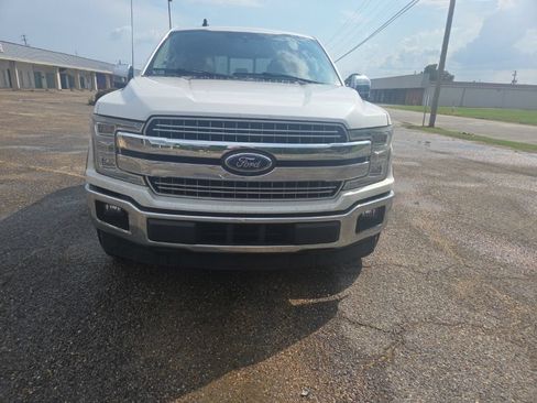 Used 2019 Ford F150 Lariat w/ Equipment Group 502A Luxury RWD image 4