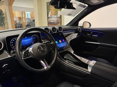 Certified 2025 Mercedes-Benz GLC 300 image 6