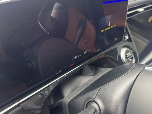 Used 2025 Mercedes-Benz E 450 4MATIC Sedan image 7