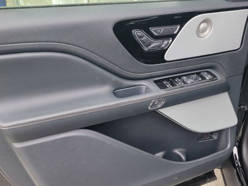 New 2026 Lincoln Aviator Reserve w/ Luxury Package image 8