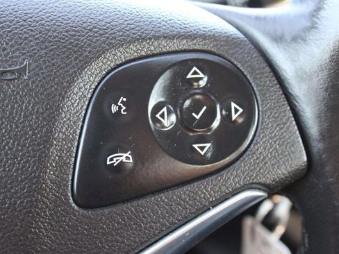 Used 2015 Chevrolet Impala LT w/ Convenience Package image 20