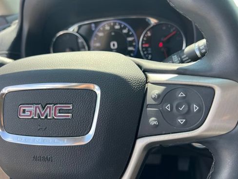 Used 2024 GMC Terrain Denali w/ Denali Premium Package AWD/4WD image 29