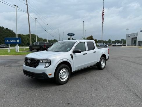 Used 2026 Ford Maverick XL AWD/4WD image 3