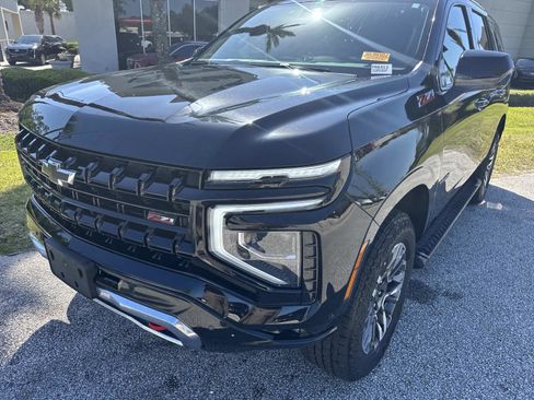 Used 2025 Chevrolet Tahoe Z71 AWD/4WD image 9
