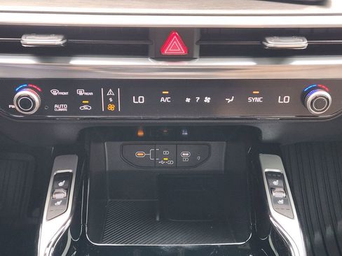 New 2026 Kia Sorento SX Prestige AWD/4WD image 15