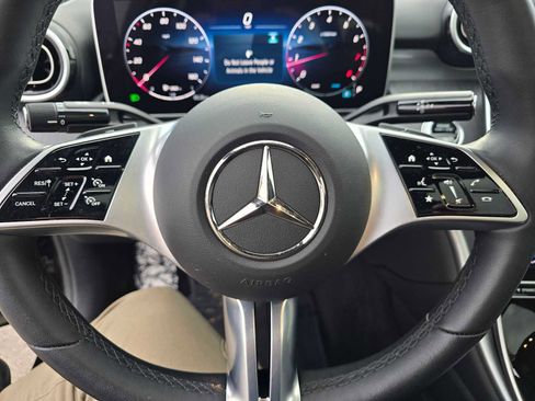 Used 2025 Mercedes-Benz C 300 4MATIC Sedan image 28