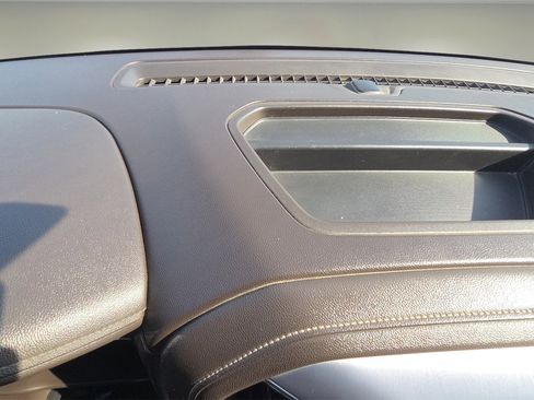 Used 2020 GMC Sierra 3500 SLT w/ Gooseneck/5TH Wheel Package image 9