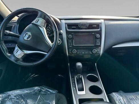 Used 2015 Nissan Altima 2.5 SV w/ Convenience Package image 10