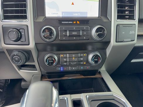 Certified 2020 Ford F150 Lariat w/ Equipment Group 502A Luxury RWD image 24