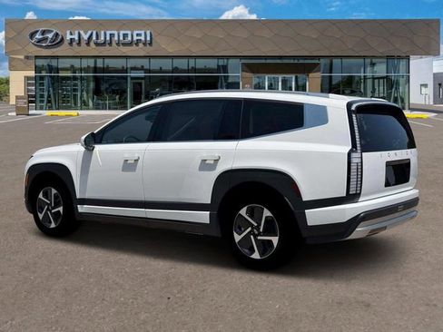 New 2026 Hyundai Ioniq 9 S image 4