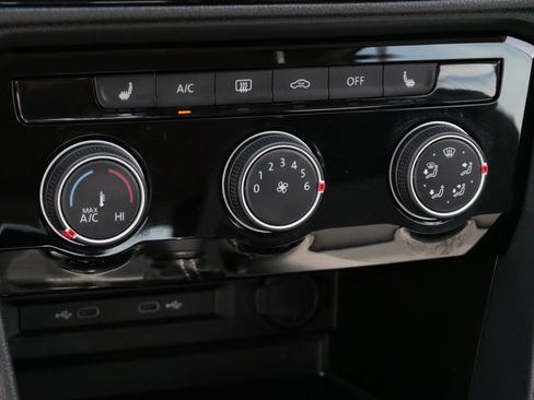 Certified 2023 Volkswagen Taos S AWD/4WD image 23