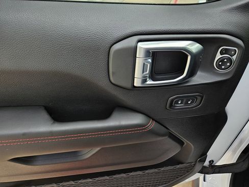 New 2026 Jeep Wrangler Unlimited Rubicon image 16