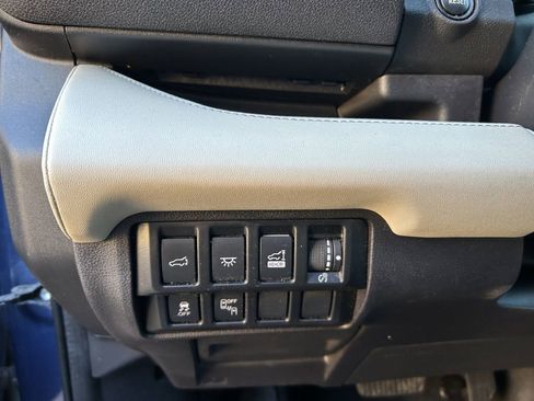 Used 2021 Subaru Ascent Limited w/ Technology Package image 4