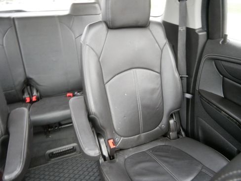 Used 2016 GMC Acadia SLT w/ Open Road Package AWD/4WD image 14