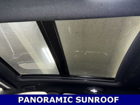 Used 2025 Cadillac XT5 Premium Luxury image 11