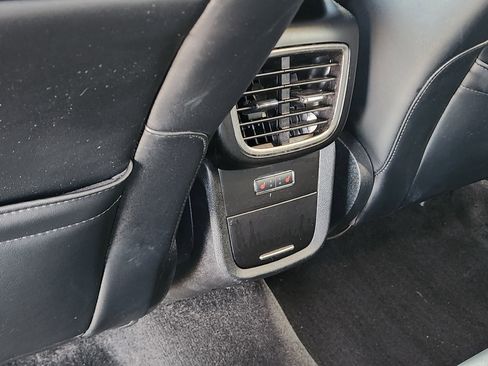 Used 2020 Lincoln Nautilus Reserve image 31