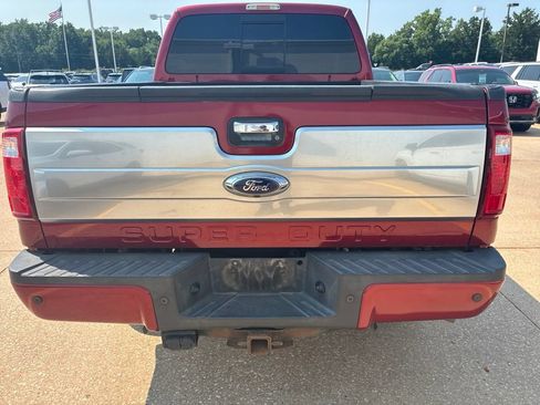 Used 2016 Ford F250 Platinum w/ FX4 Off-Road Package AWD/4WD image 6