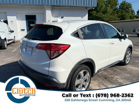 Used 2017 Honda HR-V EX image 5