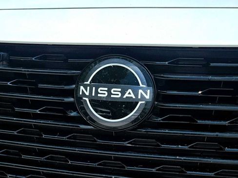 Used 2024 Nissan Sentra SV FWD image 12