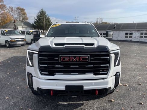 Used 2024 GMC Sierra 2500 AT4 w/ AT4 Premium Plus Package image 2