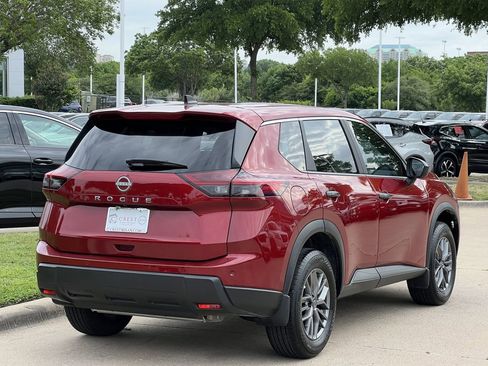 Certified 2026 Nissan Rogue S FWD image 4