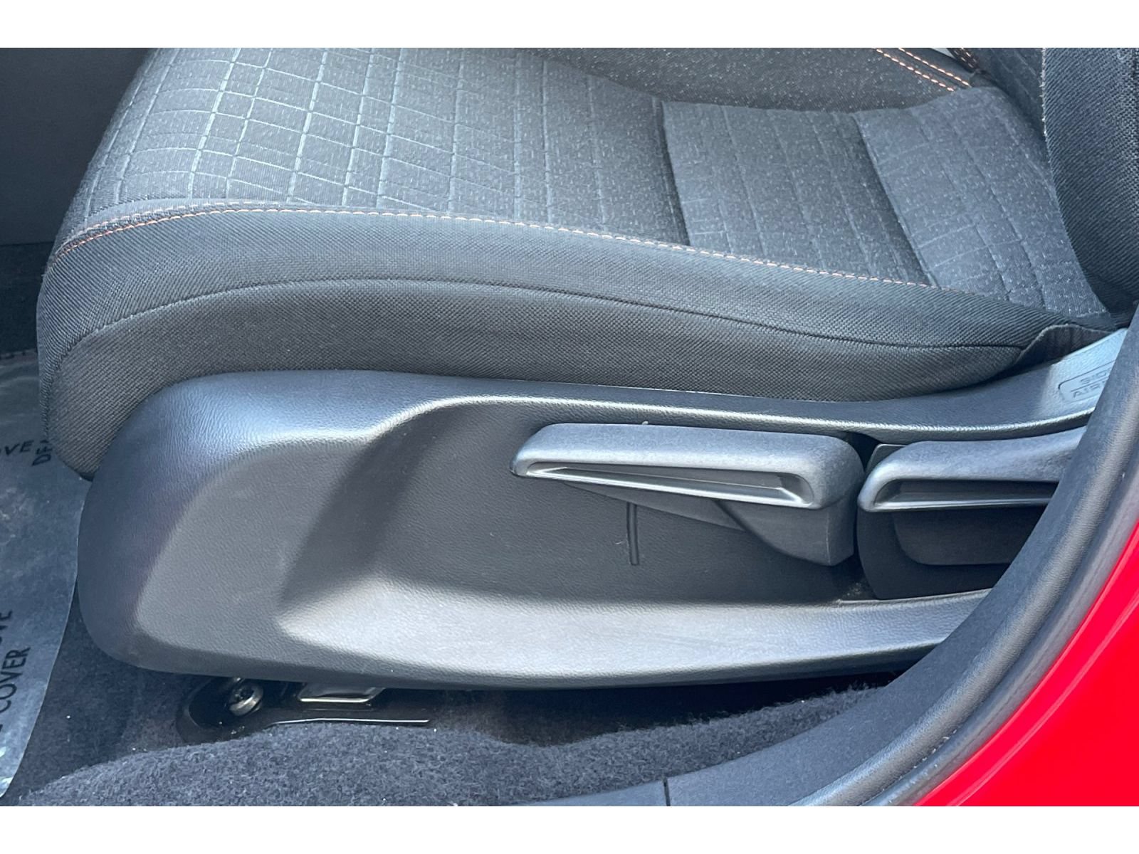 Certified 2025 Honda HR-V Sport image 13