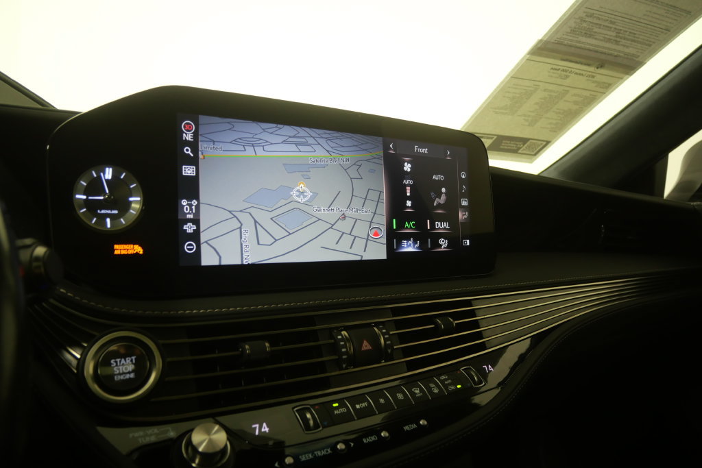 Used 2021 Lexus LS 500 w/ Interior Upgrade Package RWD image 29