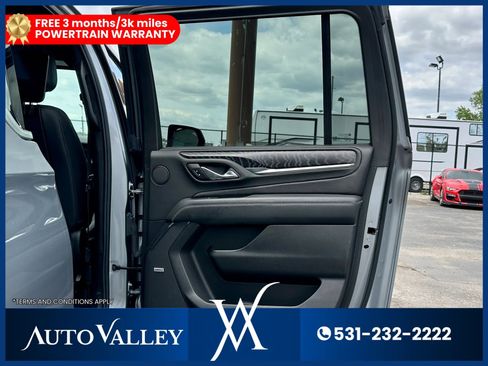Used 2024 GMC Yukon XL Denali w/ Advanced Technology Package AWD/4WD image 27