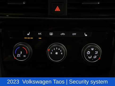 Used 2023 Volkswagen Taos SE image 14