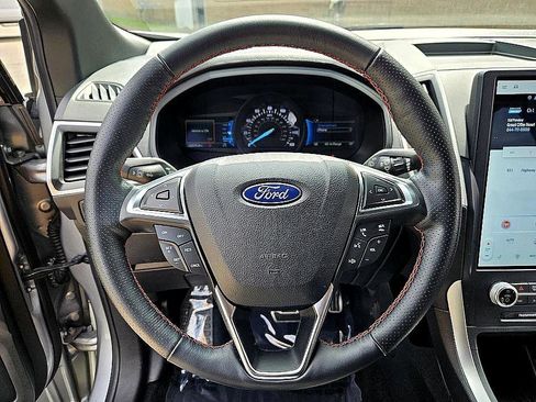 Used 2022 Ford Edge ST-Line image 26