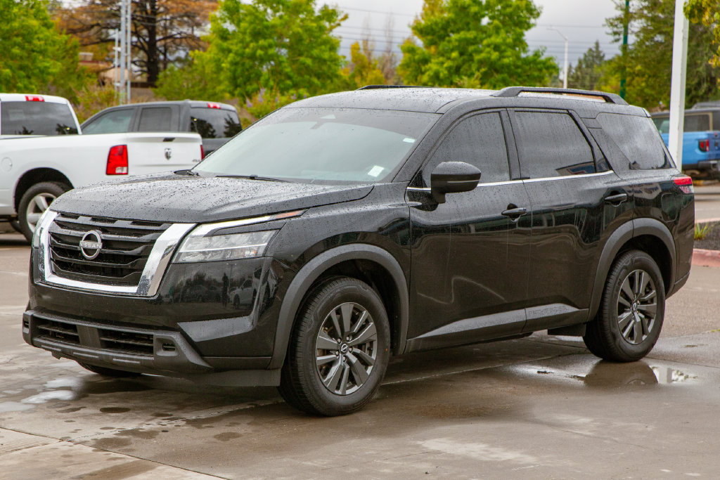 Used 2022 Nissan Pathfinder SV FWD image 9