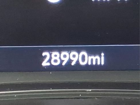 Used 2023 Chevrolet Traverse LT w/ LPO, Floor Liner Package AWD/4WD image 31