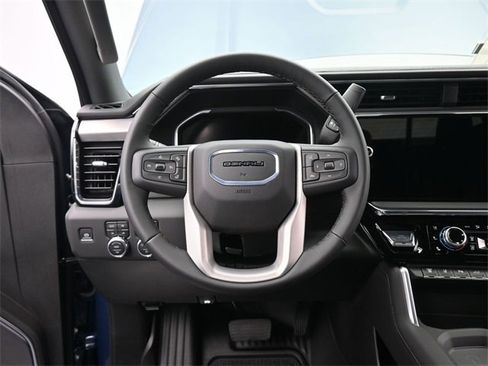 New 2025 GMC Sierra 2500 Denali w/ Denali Reserve Package image 27