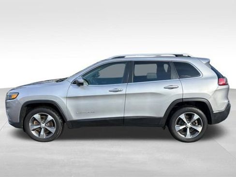 Used 2019 Jeep Cherokee Limited w/ Trailer Tow Group image 7