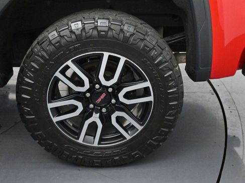 Used 2021 GMC Sierra 1500 AT4 w/ Technology Package AWD/4WD image 37