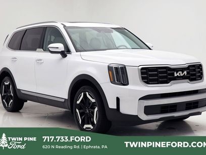 Used 2023 Kia Telluride S w/ S Sunroof Package