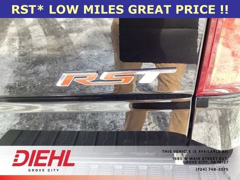 Used 2022 Chevrolet Silverado 1500 RST w/ Z71 Off-Road Package AWD/4WD image 12